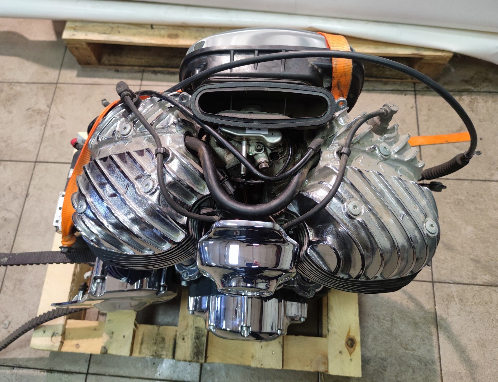 Indian Roadmaster 2019 Engine Motor - Image 3