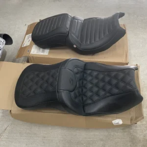 Indian Challenger Saddlemen Roadsofa and Mustang touring seats